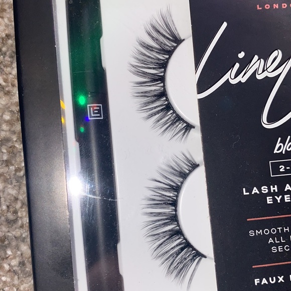 Lashes - Picture 3 of 3